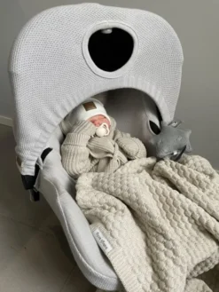 Baby's Only - kaunis vauvan torkkupeitto Sky, useita sävyjä