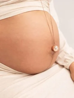 PROUD MAMA Bola raskauskoru – Merkityksellinen odotusajan koru, Lilo bow