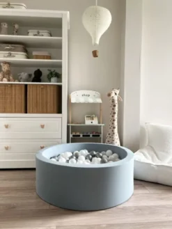 Pehmeä pallomeri + pallot (valitse värit), dusty blue