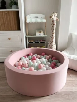 Pehmeä pallomeri + pallot (valitse värit), powder rose