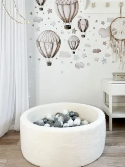 Pehmeä pallomeri + pallot (valitse värit), Boucle White