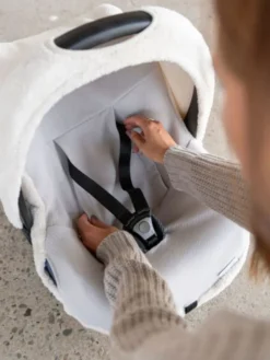 BABY´S ONLY Suojaava kuomu turvakaukaloon, Teddy warm linen
